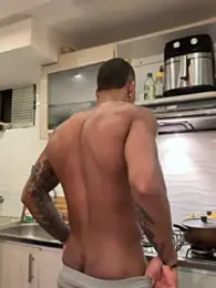 blackboy-strong — Stripchat stream photo (Aug 2026)