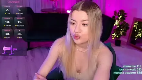 CutiePie69__ — stripchatでウェブカムモデルオンライン