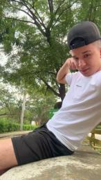 Outdoorsd — cam4でウェブカムモデルオンライン