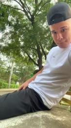 Outdoorsd — Cam4 stream photo (Mar 2026)