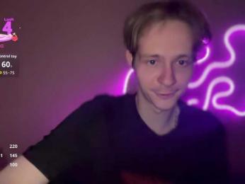 titsDestroy2007 — bongacamsでウェブカムモデルオンライン