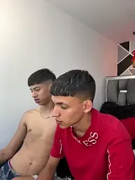 Juan_Nd_Steven — stripchatでウェブカムモデルオンライン