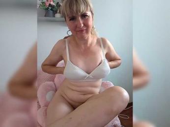 Lady_in_Red — bongacams