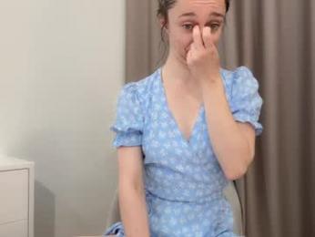 shy_schoolgirl_ — Chaturbate stream photo (Jun 2026)