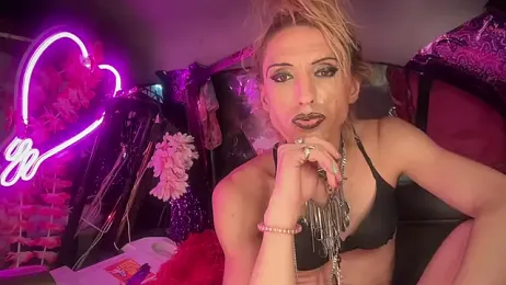 TgirlBrat — stripchatでウェブカムモデルオンライン