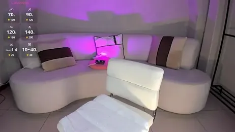 NiaHolland — stripchat