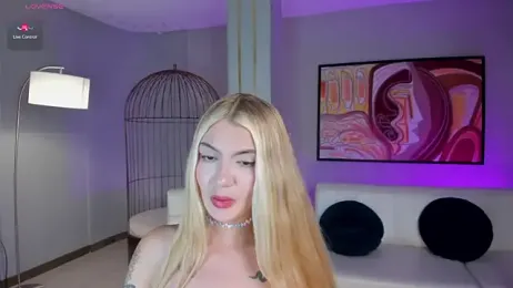NiaHolland — stripchatでウェブカムモデルオンライン
