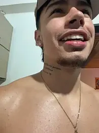 iNoah_sins — Stripchat stream photo (Jun 2026)