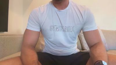 gymshrk — Cam4 stream photo (Apr 2026)