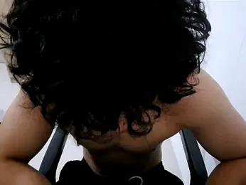 normalboy16 — Stripchat stream photo (Apr 2026)