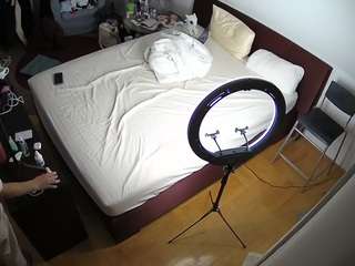 voyeurcam-julmodels-whitebed-2 — Camsoda stream photo (Mar 2026)