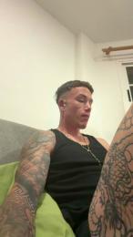 Cristiangonzaa — cam4でウェブカムモデルオンライン