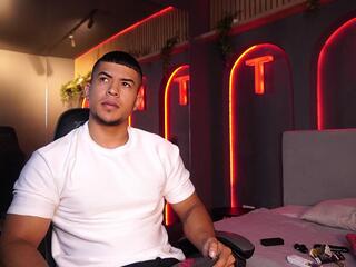 Jackson Bell — flirt4free