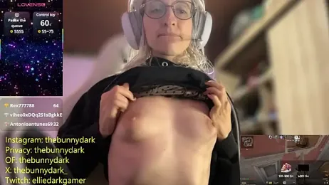 thebunnydark — Stripchat stream photo (Jul 2025)