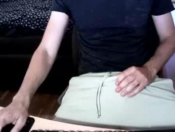boy21yrs — chaturbateでウェブカムモデルオンライン
