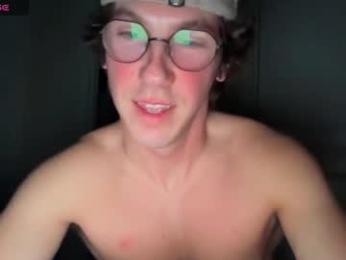 mizzo001 — chaturbateでウェブカムモデルオンライン