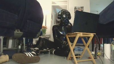 sneakpig — Cam4 stream photo (Apr 2026)
