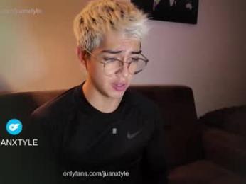 juancamroom — Chaturbate stream photo (Feb 2026)