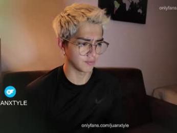 juancamroom — Chaturbate stream photo (Feb 2026)