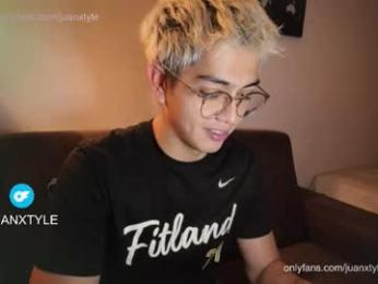 juancamroom — Chaturbate stream photo (Mar 2026)