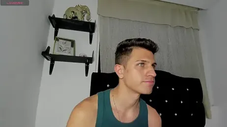 kevin_ahss — stripchatでウェブカムモデルオンライン