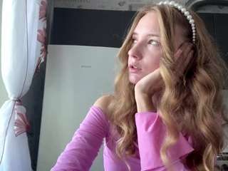 rebbecabezak — Camsoda stream photo (Aug 2026)