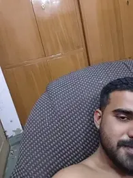 Yourguys21 — Stripchat stream photo (Apr 2026)