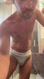 Vov_love — Cam4 stream photo (May 2026)