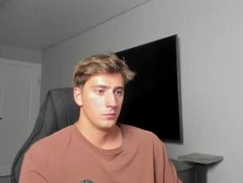 krishort — Chaturbate stream photo (Aug 2026)