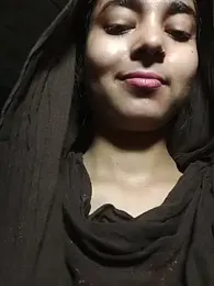 Simran_143 — Stripchat stream photo (Jul 2026)