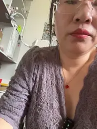 liqinqin-5201 — Stripchat stream photo (May 2026)
