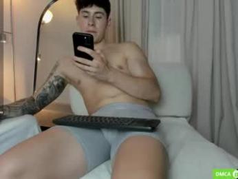 twintease — chaturbateでウェブカムモデルオンライン