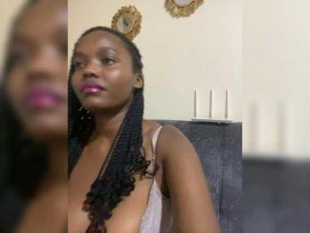 Curvy-maxy9 — Bongacams stream photo (Jan 2026)