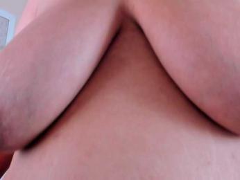 IslaCreed — Bongacams stream photo (Aug 2026)