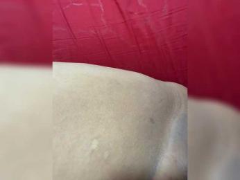 Cherry_bit — Bongacams stream photo (May 2026)
