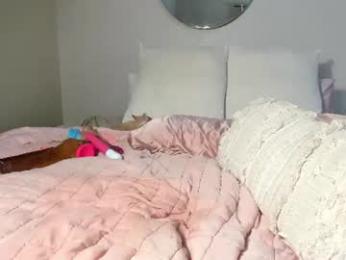 sexxylaurab — chaturbate