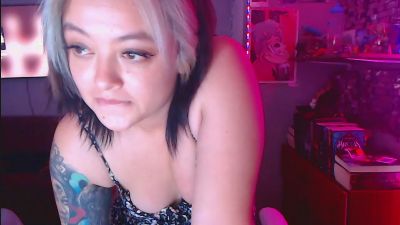 lummikki — Cam4 stream photo (May 2026)