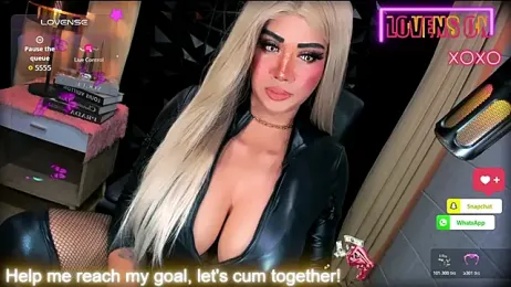 HugeMagnificent11inCock — Stripchat stream photo (Apr 2026)