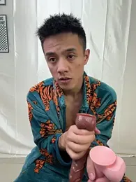 XiaoLin-01 — stripchatでウェブカムモデルオンライン