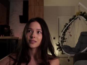 emilybatee — chaturbateでウェブカムモデルオンライン