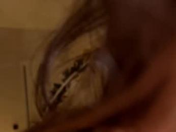 emilybatee — chaturbateでウェブカムモデルオンライン