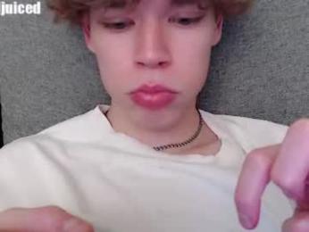 pawclaw — Chaturbate stream photo (Aug 2026)