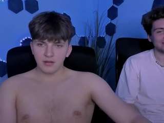 travis-wolf — Camsoda stream photo (Apr 2026)