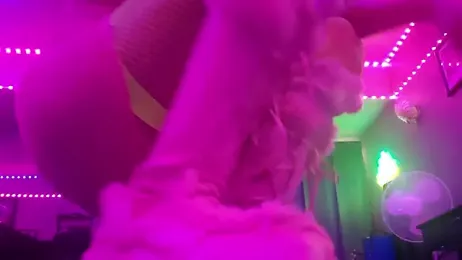 gurlnips — stripchat