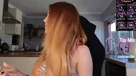 stripmequick — Stripchat stream photo (Apr 2026)