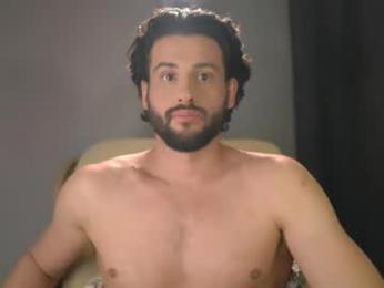 double_luckystrike — chaturbateでウェブカムモデルオンライン