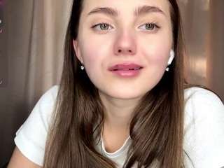 trinasmathers — Camsoda stream photo (May 2026)