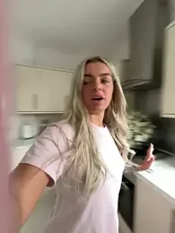 Irish_BarbieMilfx — Stripchat stream photo (May 2026)