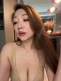 lianlians — Stripchat stream photo (Aug 2026)