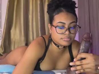 luxynoir — Chaturbate stream photo (Aug 2026)